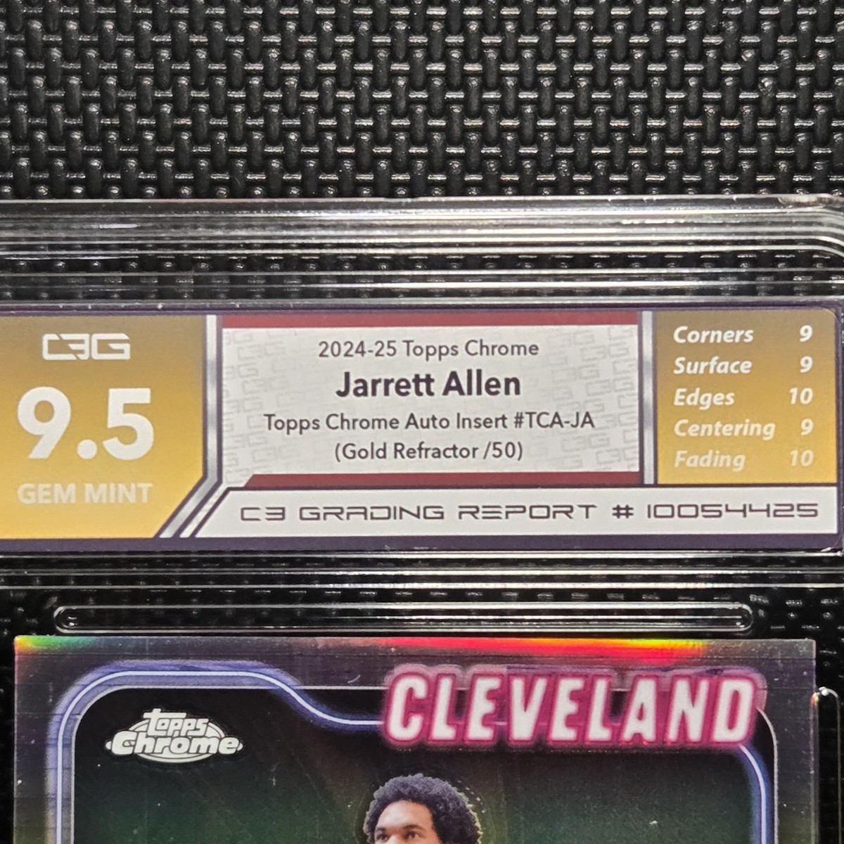 2024-25 Topps Chrome - Autographs Jarrett Allen #TCA-JA Gold