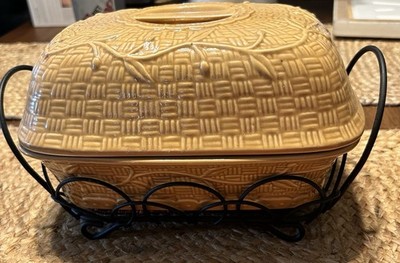 Temp-tations by Tara Ovenware Gold Orchard Vine Casserole Dish 4 Qt W/ Trivet