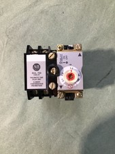 ALLEN BRADLEY 700-PT PNEUMATIC TIME DELAY UNIT, SERIES B, NEW NO BOX