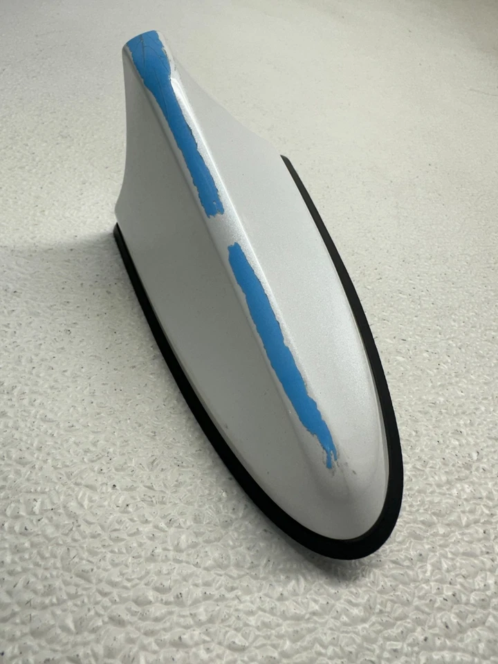 2016 2018 HYUNDAI ELANTRA ANTENNA SHARK FINROOF WHITE OEM 96210-F3130WW8 OEM - Image 2 of 4