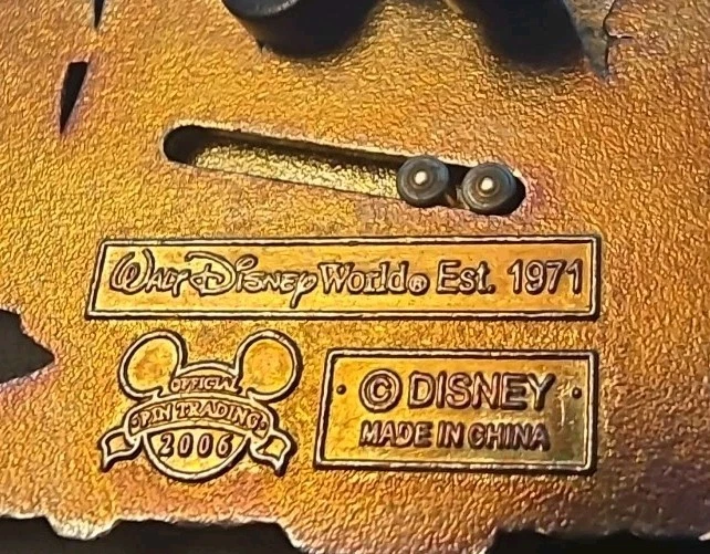 Prendedor retro coleccionable de Walt Disney World Fantasyland Huey, Dewey & Louie móvil Foto 4 de 4