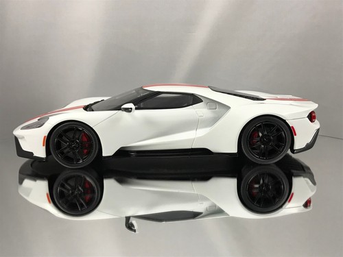 GT Spirit The New Ford GT Supercar 3.5 2017 White w/ Red Stripes Black Rims 1:18 - Picture 2 of 12