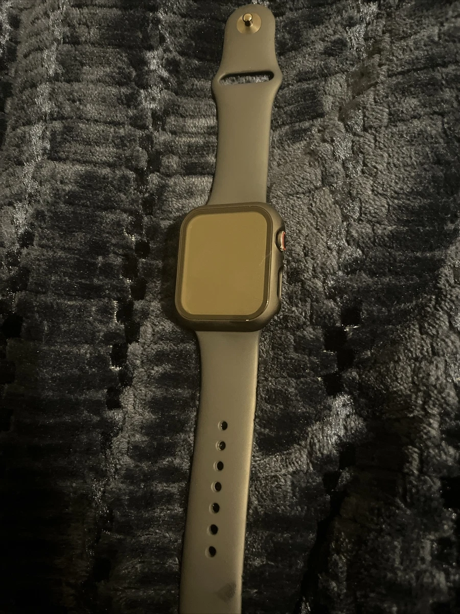 Apple Watch Series 7 41mm Midnight Aluminum Case with Midnight
