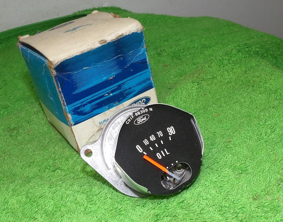 Ford Bronco and Sport 1966-1977 NOS medidor de presión de aceite - unidad de panel de instrumentos Foto 2 de 4