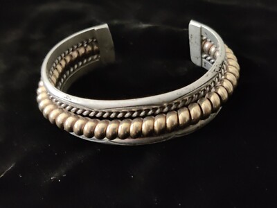 アクセサリー TAHE navajo bangle vintage アクセサリー TAHE navajo bangle vintage Vintage Tahe Sterling