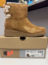 UGG Women's Classic Drew Sunshine Perf Wedge Boot Chestnut Size 6.5 Brand New