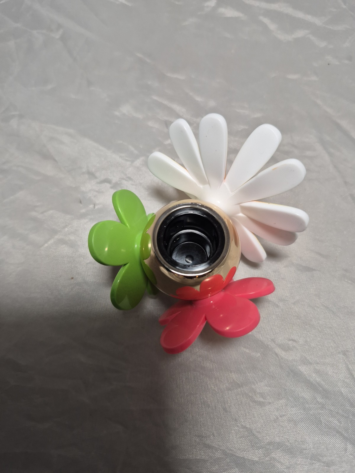 Cap For Daisy  By Marc Jacob For Women “ CAP ONLY “