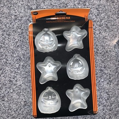 Wilton Haloween Mini Baking Pan 6 Cavity Cake Or Treats Ghosts And Pumpkin