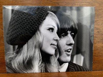 Beatles George Harrison Patti Boyd Wedding Camera Press Photograph 21 Jan 1966