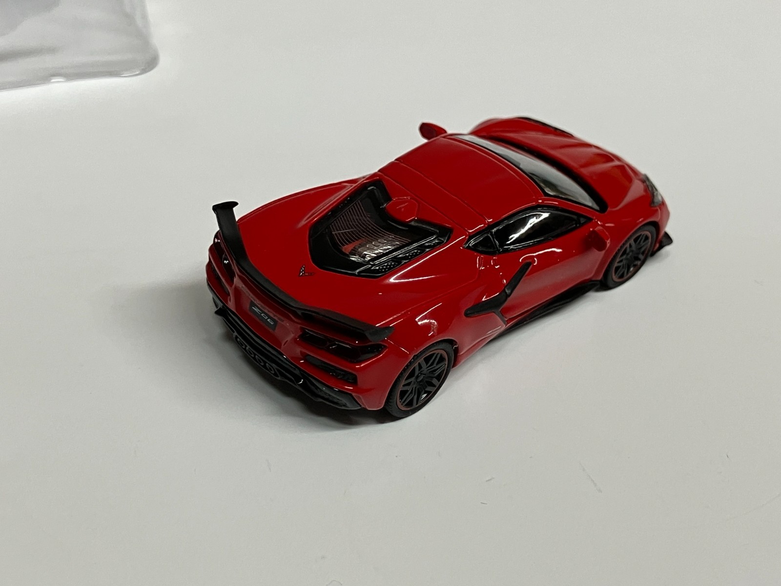 1/64 Mini GT 477 - Chevrolet Corvette Z06 Torch Red limited edition