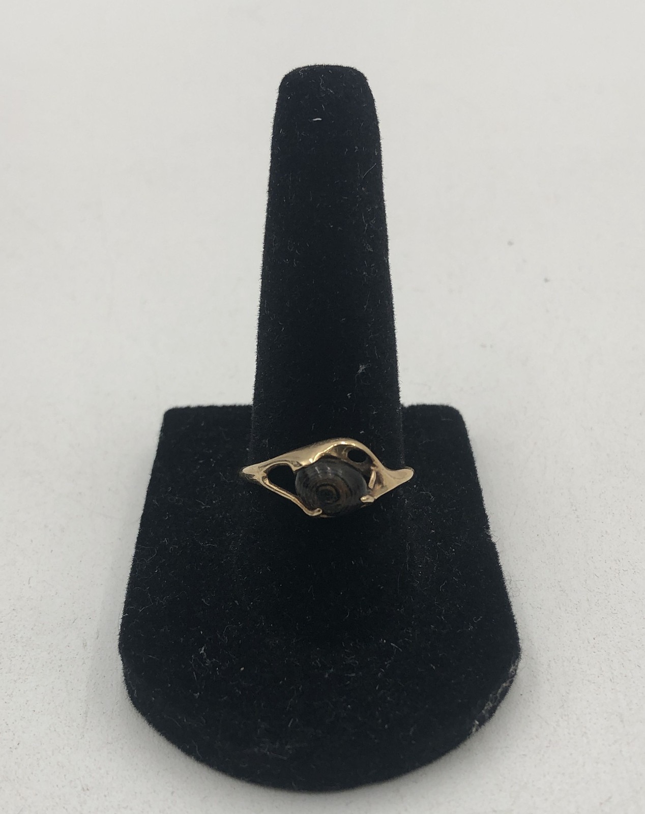14k Yellow Gold Black Stone Cocktail Ring Size 9.5 1.72 Grams