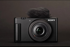 Sony Cyber-shot ZV-1F20.1MP Compact Digital Vlog Camera