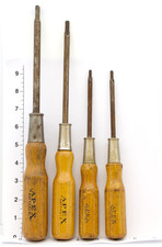 Vintage Set of 4 APEX Clutch-Head Screwdrivers Wood Handles Made in USA