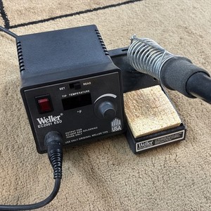 Weller EC2001  ESD Soldering Station With Soldering Gun Working