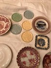 LOT OF 25  ASSORTED MINIATURE PLATES AND OTHER MINIATURES ASSORTED SIZES — photo 5