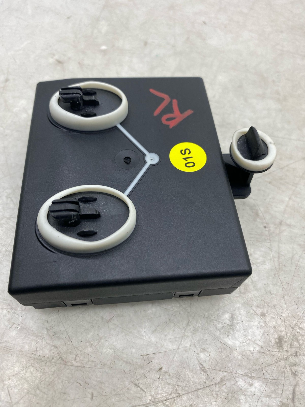 2013-2019 BENTLEY FLYING SPUR OEM REAR LEFT DRIVER SIDE DOOR CONTROL MODULE UNIT