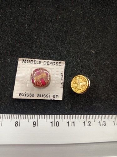 Lot De 8 Pins Émaillés Curling – Insignes Vintage Pour Club Et Collectionneurs