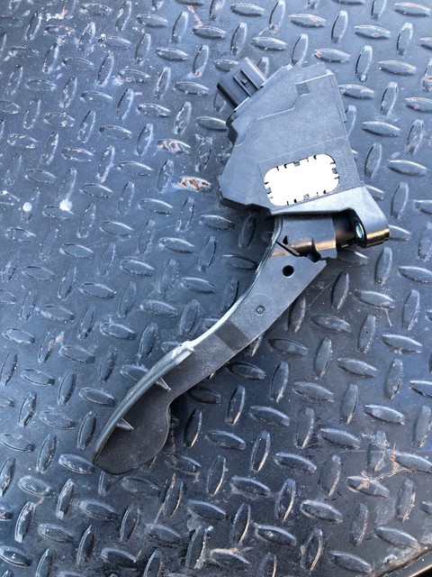 2014 2015 2016 2017 2018 TOYOTA TUNDRA THROTTLE ACCELERATION GAS PEDAL