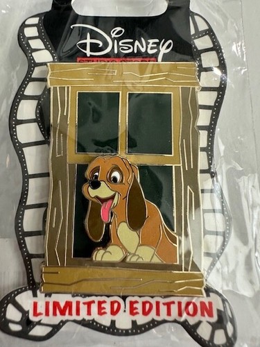 DSSH DSF Copper Fox & the Hound Dogs in Window Disney Pin LE 400 (B)