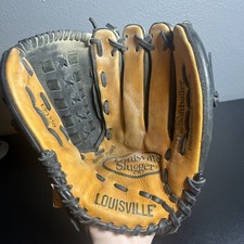 Louisville Slugger LP1350 13.5 Inch Players Series Baseball Softball Glove RHT