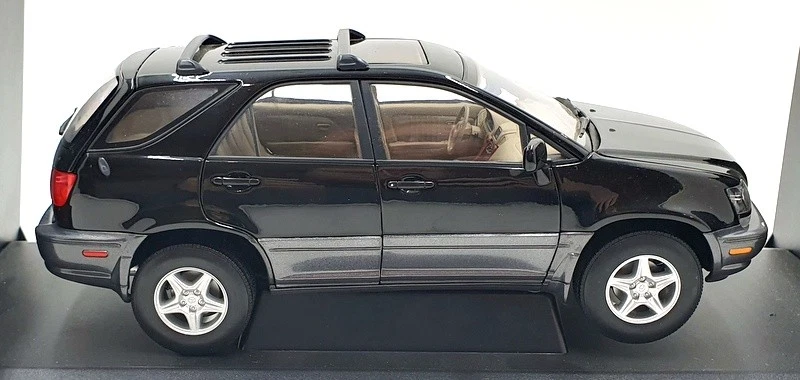 Autoart 1/18 scale Diecast 70032 - Lexus RX300 SUV - Black - Image 4 of 4