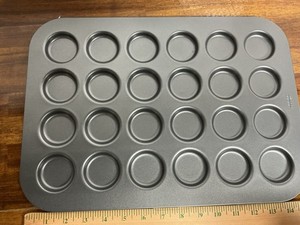 Chicago Metallic 24 Cavity Macaron Tray