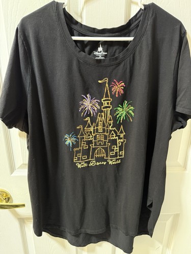 Disney Parks Plus Size Woman’s T Shirt Black, Size 2x Pre-owned - 第 1/11 張圖片