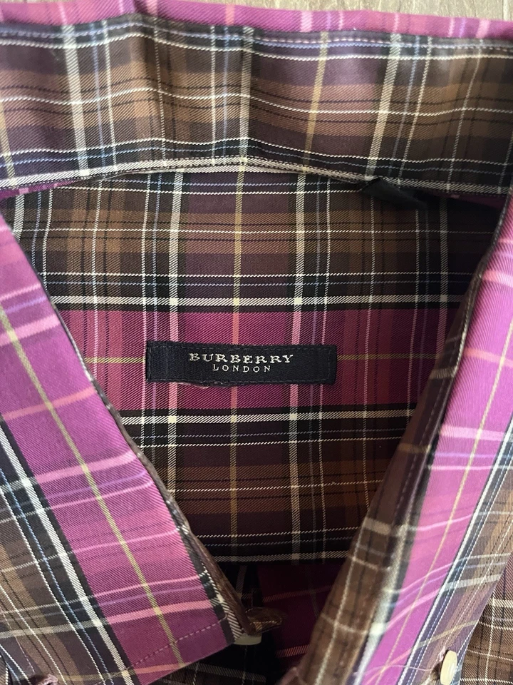 Camisa Burberry roxa com botões - Imagem 4 de 4