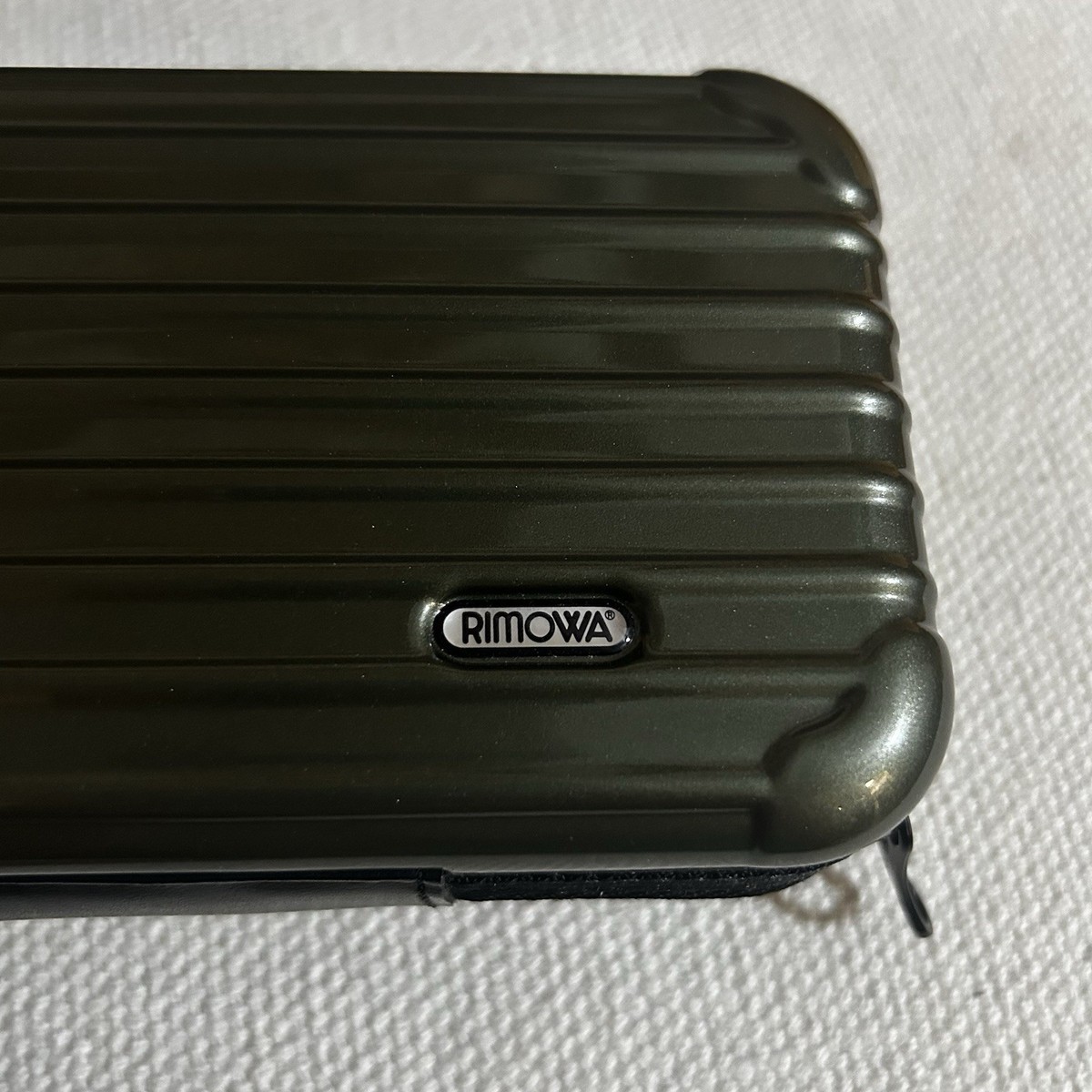 RIMOWA Exclusive for EVA AIR⭐︎青収納ケース RIMOWA EVA Air First Class Amenity Kit Toiletry Travel Hard