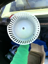 Mahle Behr AB146000P - HVAC Blower Motor