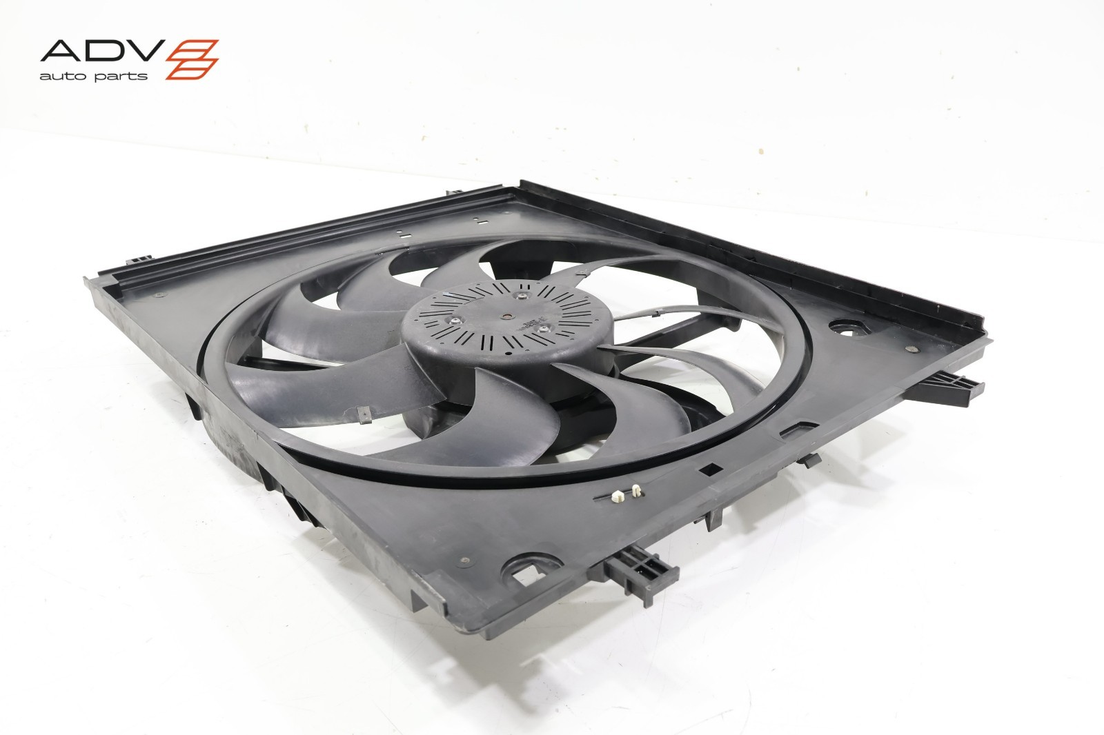 2014 - 2016 MASERATI GHIBLI 3.0L RADIATOR COOLING FAN SHROUD & BLADE & MOTOR OEM