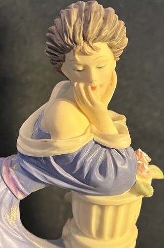 Vintage La Verona Kollektion 2 elegante Damenfiguren, jeder fehlt ein Glied! Traurig! - Bild 5 von 7