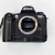 Nikon D100 6.1MP Digital SLR Camera Body Only See Photos