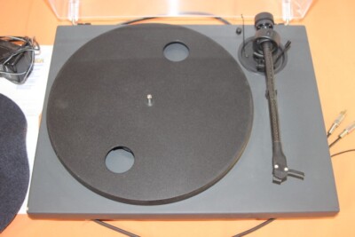 Pro-Ject 1 Xpression Carbon Plattenspieler Turntable voll funktionstüchtig OVP