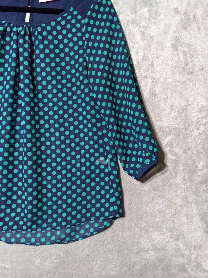 Blusa mujer Ezra mediana (US 8-10) lunares manga 3/4  Foto 3 de 4