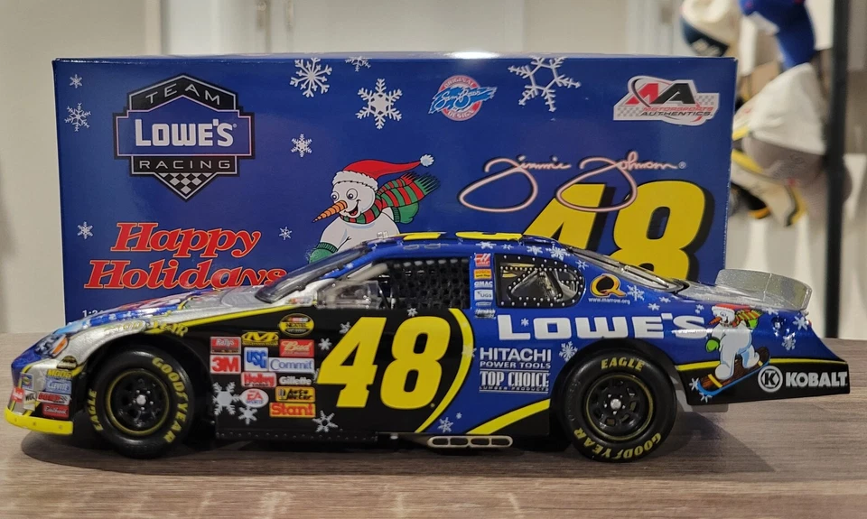 Bajo Lowes Sam 2006 Motorsports Authentics Jimmie Johnson #48 Happy Holiday 1:24 Foto 2 de 4
