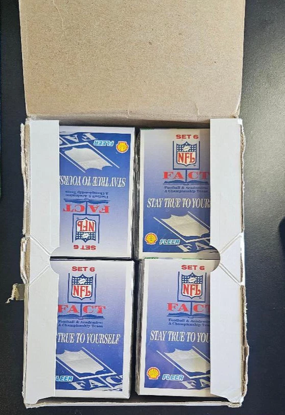 1 Box (34 Packs) 1995 fleer/shell NFL set. Emmitt Smith , Barry Sanders - Image 3 of 3