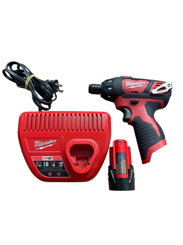 Milwaukee M12 1/4" Hex Screwdriver 2401‑20 w/ 1.5Ah Battery & Charger*364