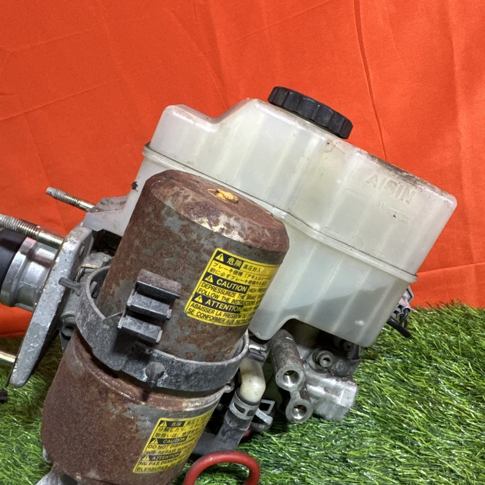 1998 - 2002 TOYOTA LAND CRUISER & LEXUS LX470 ABS BRAKE BOOSTER PUMP ANTI LOCK - Image 3 of 4