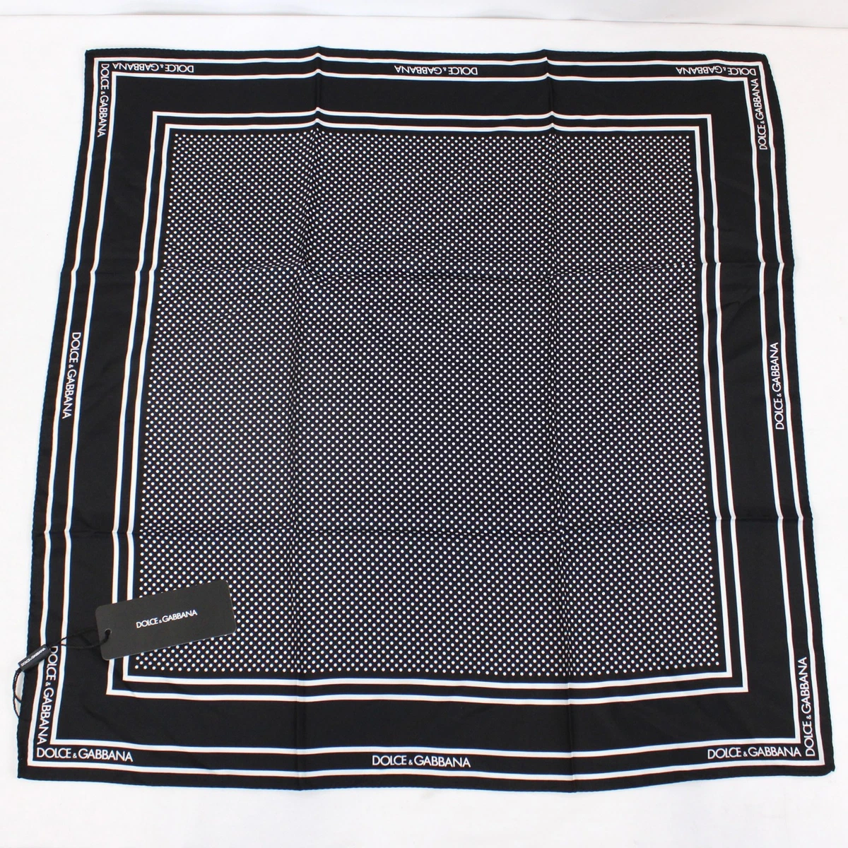 SALE ！ドルチェ＆ガッバーナ 水玉スカーフ　シルク100 オケージョン 25+ Dolce&Gabbana Silk Scarves & Wraps for Women for sale