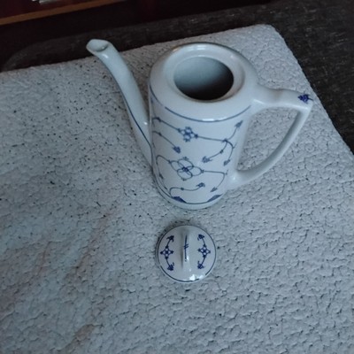 Jäger Eisenberg Saks Porzellan , Kanne, Kaffeekanne