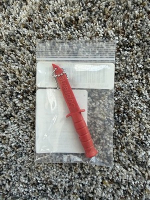 Ka-Bar Emergency Whistle Keychain 黒赤セット Supreme Ka-Bar Emergency Whistle Knife Keychain Red IN HAND | eBay