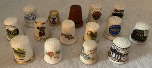 Mixed Lot of 15 Vintage Souvenir Thimbles Porcelain Wood Metal USA And Europe