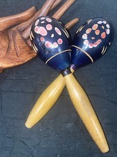 VINTAGE MARRACAS BLACK WITH Pink Floral Design WOOD HANDLES I SOUND GREAT 