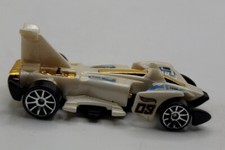 Hot Wheels First Editions Jet Threat 40 1:64 Diecast Car.