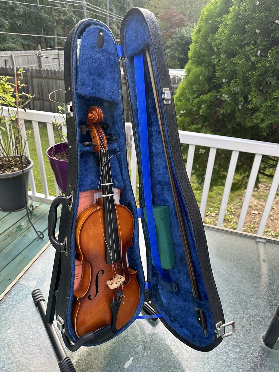 A Copy of 4/4 Antonius Stradivarius Fatiebat Cremona 1713 A Copy of 4/4 Antonius Stradivarius Fatiebat Cremona 1713