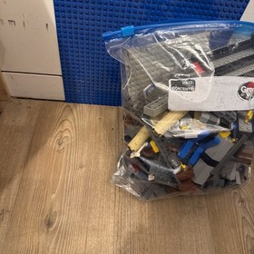 LEGO Spider-Man 2: Doc Ock's Hideout 4856 (2004) w/ 5 Minifigs Instructions