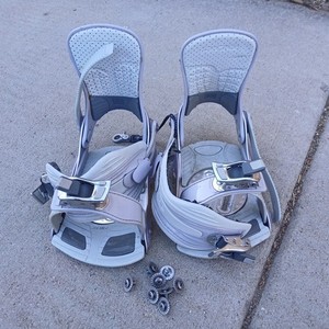 Ride VXN Womens Snowboard Bindings Lavender Gray