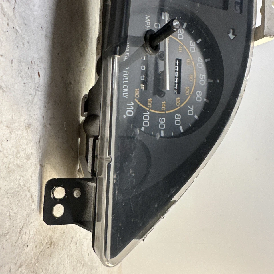 93-94 Toyota Tercel Speedometer Cluster 257-61639B PA3 Foto 2 de 4