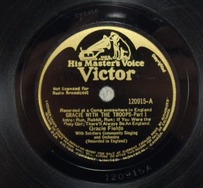78 RPM Gracie Fields Gracie With The Troops HMV Victor 120915